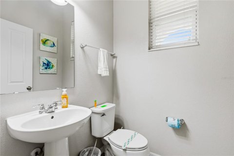 Townhouse in Kissimmee, Florida 4 bedrooms, 153.2 sq.m. № 2236569 - photo 2