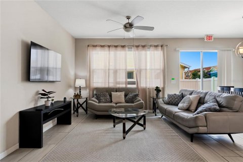 Townhouse in Kissimmee, Florida 4 bedrooms, 153.2 sq.m. № 2236569 - photo 6