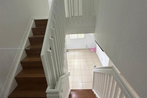 Купить виллу или дом в Майами, Флорида 3 спальни, 110.55м2, № 1860526 - фото 19