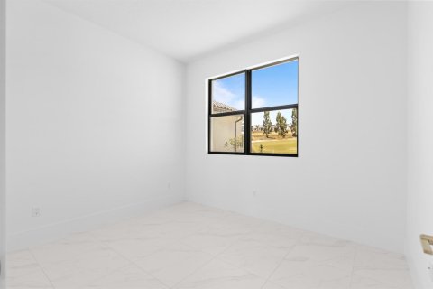 House in Port St. Lucie, Florida 3 bedrooms, 204.01 sq.m. № 2188850 - photo 21