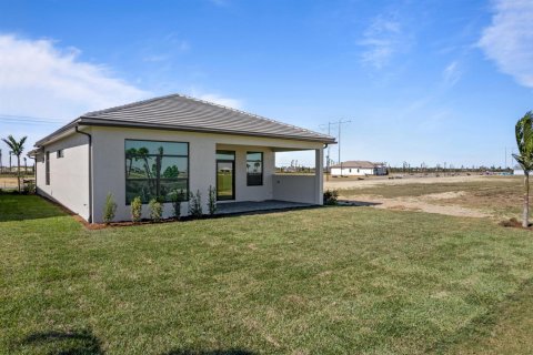 House in Port St. Lucie, Florida 3 bedrooms, 204.01 sq.m. № 2188850 - photo 28