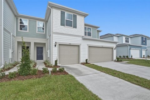 Touwnhouse à louer à Sanford, Floride: 3 chambres, 162.58 m2 № 2385955 - photo 2