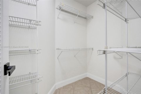 Villa ou maison à vendre à Davie, Floride: 4 chambres, 222.97 m2 № 1931782 - photo 19