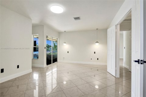 Villa ou maison à vendre à Davie, Floride: 4 chambres, 222.97 m2 № 1931782 - photo 16