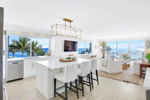 Condo in Tequesta, Florida, 3 bedrooms № 2241502 - photo 5