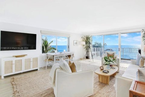 Condo in Tequesta, Florida, 3 bedrooms № 2241502 - photo 19
