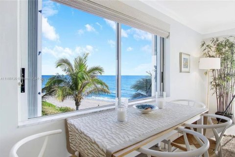 Condo in Tequesta, Florida, 3 bedrooms № 2241502 - photo 13