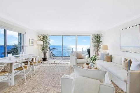 Condo in Tequesta, Florida, 3 bedrooms № 2241502 - photo 15