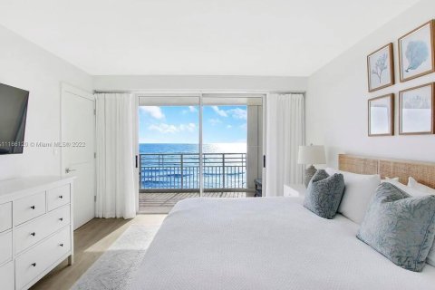 Condo in Tequesta, Florida, 3 bedrooms № 2241502 - photo 22