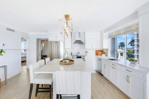 Condo in Tequesta, Florida, 3 bedrooms № 2241502 - photo 6