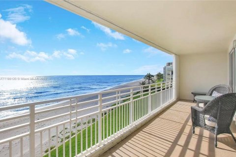 Condo in Tequesta, Florida, 3 bedrooms № 2241502 - photo 2