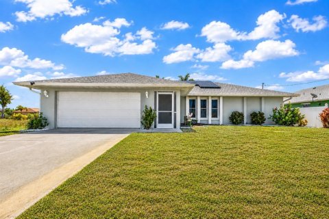 Casa en Port Charlotte, Florida 3 dormitorios, 116.96 m2 № 2113912
