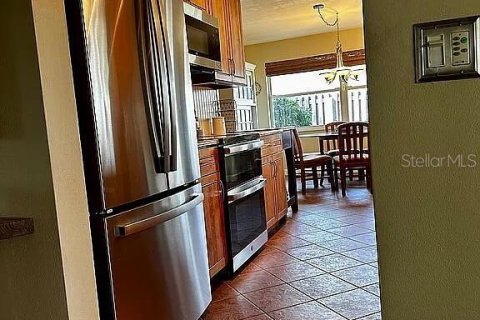 House in Largo, Florida 2 bedrooms, 189.15 sq.m. № 1853533 - photo 17