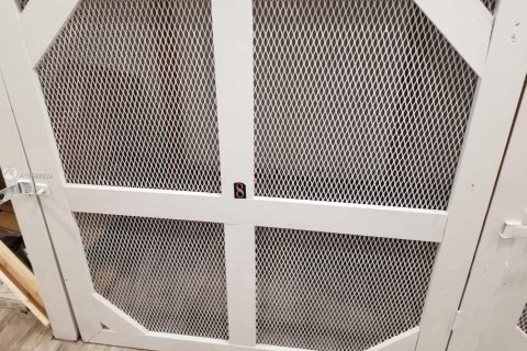 Commercial property in Miami Beach, Florida 27.68 sq.m. № 1985194 - photo 11