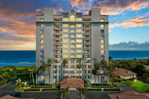 Condominio en venta en Hutchinson Island South, Florida, 3 dormitorios, 201.97 m2 № 996331 - foto 1
