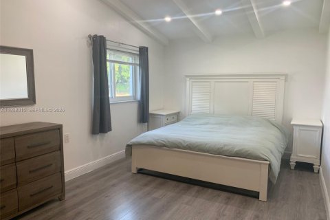 Villa ou maison à vendre à Hollywood, Floride: 4 chambres, 183.57 m2 № 1995894 - photo 28