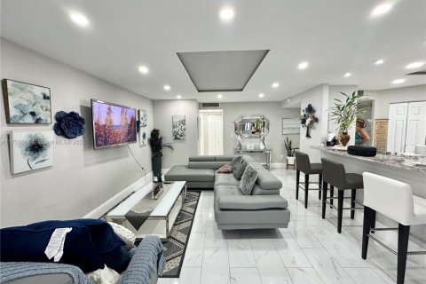 Condominio en venta en Plantation, Florida, 2 dormitorios, 104.05 m2 № 1895682 - foto 22