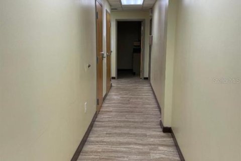Propiedad comercial en alquiler en Saint Petersburg, Florida, 806.48 m2 № 1626061 - foto 22