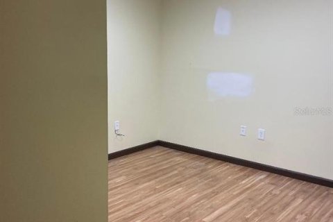 Propiedad comercial en alquiler en Saint Petersburg, Florida, 806.48 m2 № 1626061 - foto 14