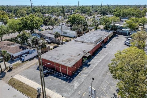Commercial property in Saint Petersburg, Florida 806.48 sq.m. № 1626061 - photo 11