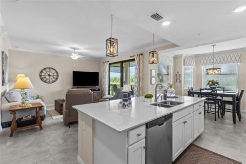 Condo in Bradenton, Florida, 2 bedrooms in LAKEWOOD NATIONAL № 2237598 - photo 16