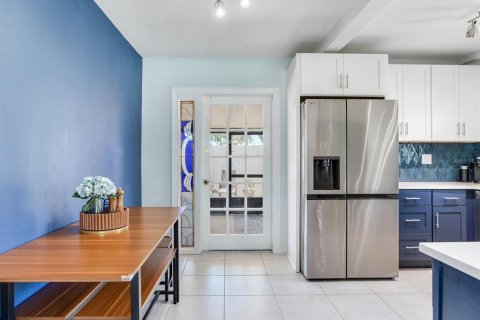 Casa en alquiler en Madeira Beach, Florida, 3 dormitorios, 95.88 m2 № 1847977 - foto 17