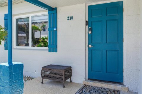 Casa en alquiler en Madeira Beach, Florida, 3 dormitorios, 95.88 m2 № 1847977 - foto 9