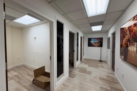 Propiedad comercial en alquiler en Orlando, Florida № 2277908 - foto 13