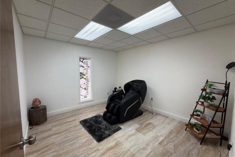 Propiedad comercial en alquiler en Orlando, Florida № 2277908 - foto 5