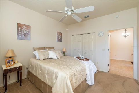 House in The Villages, Florida 3 bedrooms, 192.77 sq.m. № 2227963 - photo 18