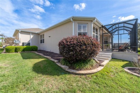 House in The Villages, Florida 3 bedrooms, 192.77 sq.m. № 2227963 - photo 9