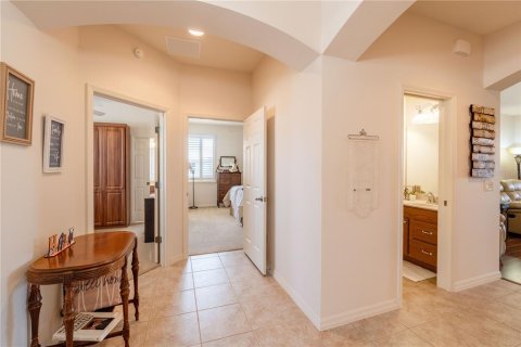 House in The Villages, Florida 3 bedrooms, 192.77 sq.m. № 2227963 - photo 12