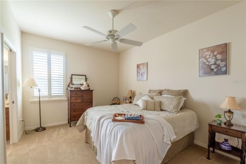 House in The Villages, Florida 3 bedrooms, 192.77 sq.m. № 2227963 - photo 17