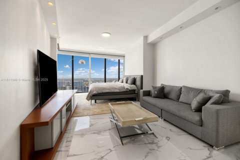 Condo in Sunny Isles Beach, Florida, 3 bedrooms  № 1762695 - photo 19