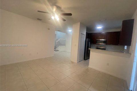 Купить таунхаус в Хомстед, Флорида 3 спальни, 132.2м2, № 2031118 - фото 4