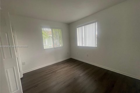 Купить таунхаус в Хомстед, Флорида 3 спальни, 132.2м2, № 2031118 - фото 9