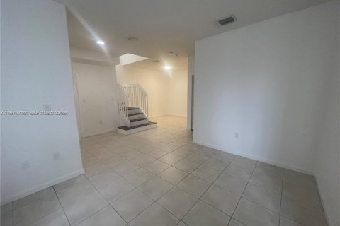 Купить таунхаус в Хомстед, Флорида 3 спальни, 132.2м2, № 2031118 - фото 3