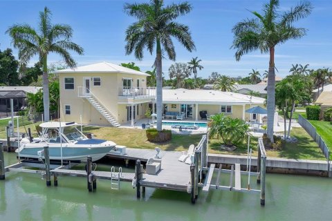 House in Longboat Key, Florida 3 bedrooms, 282.89 sq.m. № 2215010 - photo 4