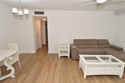 Condominio en alquiler en Saint Petersburg, Florida, 1 dormitorio, 58.06 m2 № 2095752 - foto 20