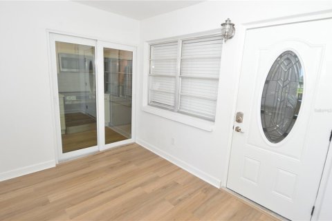 Condominio en alquiler en Saint Petersburg, Florida, 1 dormitorio, 58.06 m2 № 2095752 - foto 4