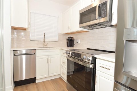 Condominio en alquiler en Saint Petersburg, Florida, 1 dormitorio, 58.06 m2 № 2095752 - foto 22