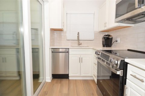 Condominio en alquiler en Saint Petersburg, Florida, 1 dormitorio, 58.06 m2 № 2095752 - foto 21