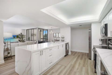Condo à Delray Beach, Floride, 2 chambres  № 2146337