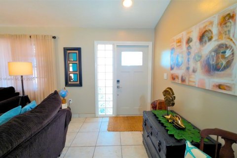House in Homestead, Florida 3 bedrooms, 167.41 sq.m. № 1695667 - photo 9