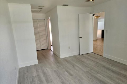 Casa en venta en Largo, Florida, 3 dormitorios, 216.65 m2 № 1619079 - foto 18