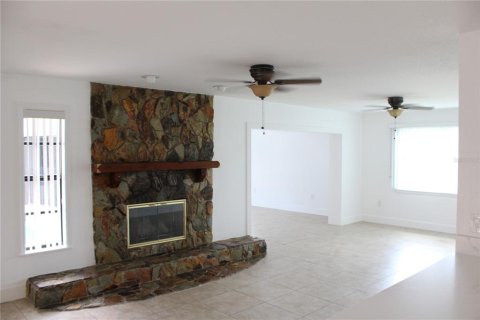 Casa en venta en Largo, Florida, 3 dormitorios, 216.65 m2 № 1619079 - foto 5