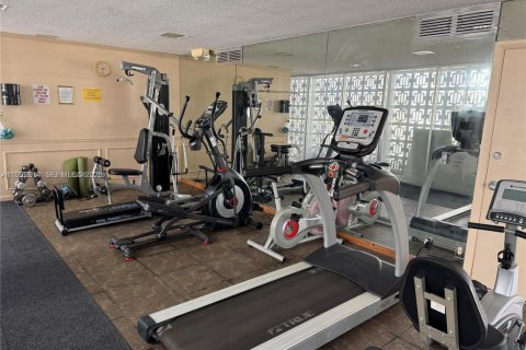 Condominio en alquiler en Oakland Park, Florida, 1 dormitorio, 55.74 m2 № 1977155 - foto 16