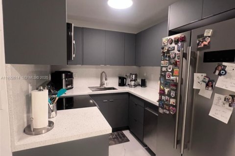 Condominio en alquiler en Oakland Park, Florida, 1 dormitorio, 55.74 m2 № 1977155 - foto 7