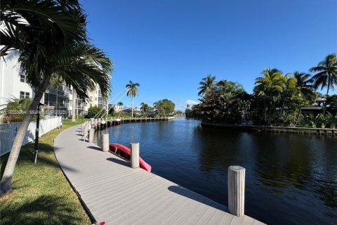 Condominio en alquiler en Oakland Park, Florida, 1 dormitorio, 55.74 m2 № 1977155 - foto 14