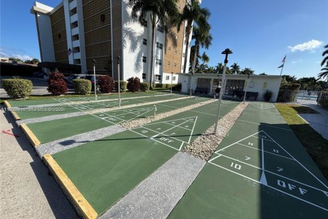 Condominio en alquiler en Oakland Park, Florida, 1 dormitorio, 55.74 m2 № 1977155 - foto 15